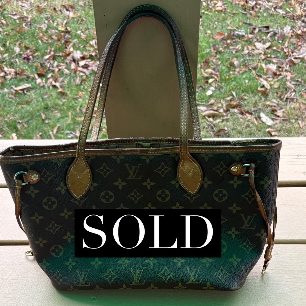 Louis Vuitton Classic Monogram Neverfull PM Tote 👜